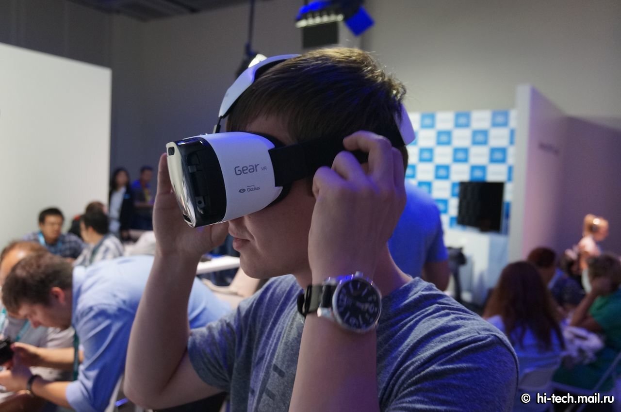 Samsung на IFA 2014: подробности о Gear VR - Hi-Tech Mail.ru