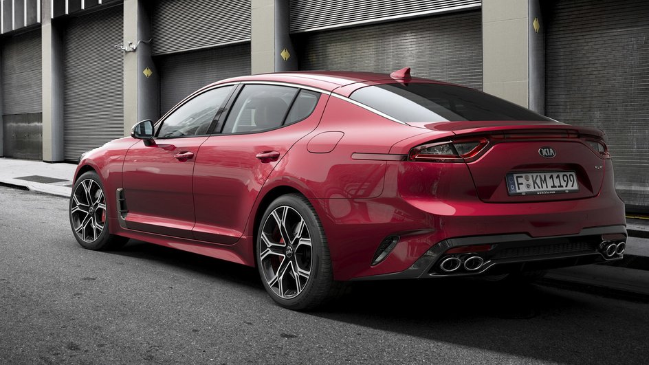 Kia Stinger I 2017 Лифтбэк Kia Stinger I 2017 Лифтбэк