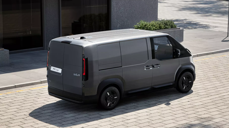 Kia показала готовый к серии минивэн PV5 со съемным кузовом Kia показала готовый к серии минивэн PV5 со съемным кузовом