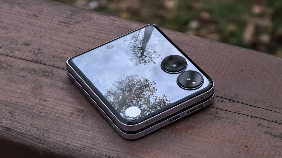 Xiaomi Mix Flip на природе Xiaomi Mix Flip на природе
