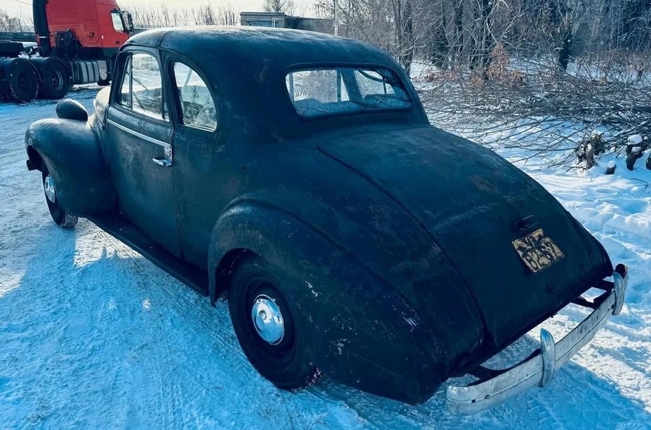 В России продают довоенный Buick с уникальными желтыми номерами В России продают довоенный Buick с уникальными желтыми номерами
