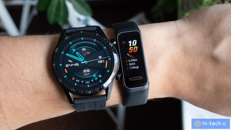 Слева - Huawei Watch GT 2.