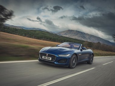 slide image for gallery: 25714 | Jaguar F-Type