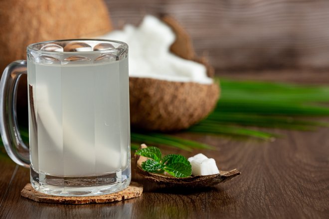 кокосовая вода, кокосовый напиток, напиток