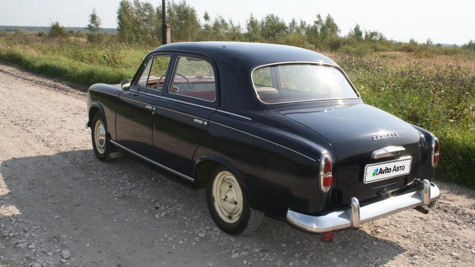 В Москве продают Peugeot 403 В Москве продают Peugeot 403