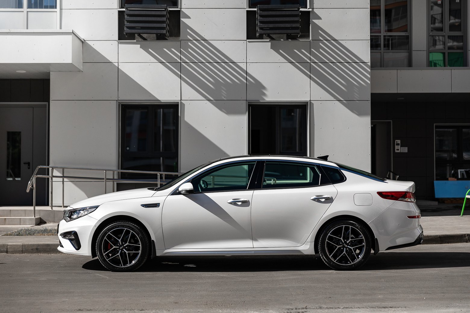compare slider image for: 70356