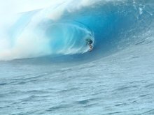 Кадр из Ultimate Wave. Серфинг на Таити