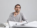 работа, думает работа, думает