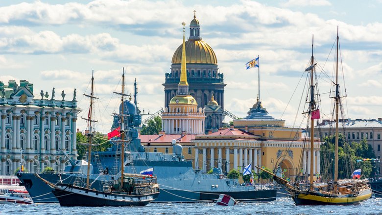 День Военно-морского флота в Санкт-Петербурге.
