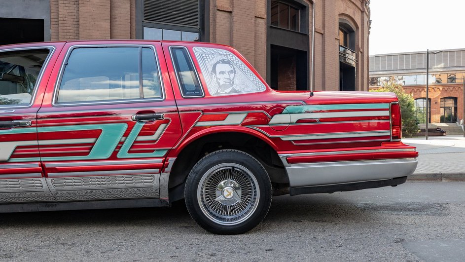 Lincoln Town Car