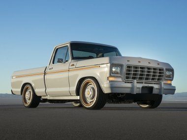 All-electric Ford F-100 Eluminator concept truck_01.jpeg