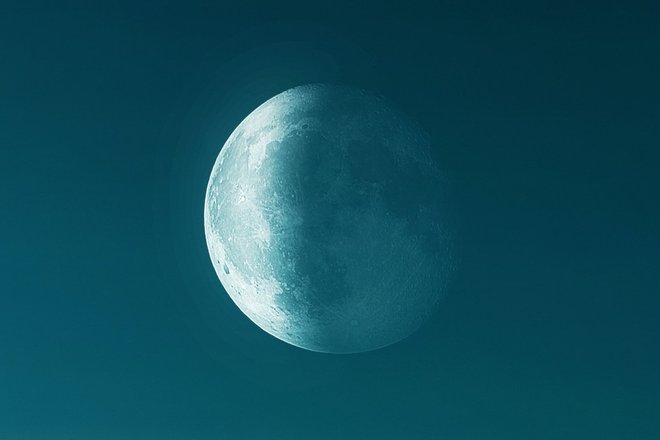 Убывающая луна Убывающая луна