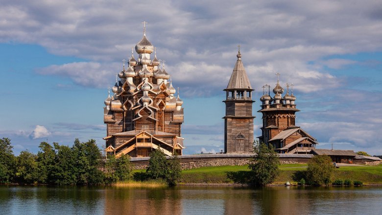 Ансамбль Кижского погоста входит в Список всемирного культурного и природного наследия ЮНЕСКО