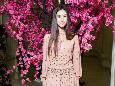 Slide image for gallery: 8367 | Дина Немцова