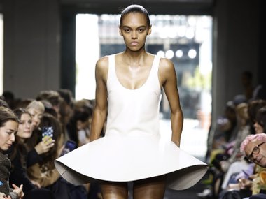 JW Anderson, весна-лето 2025 JW Anderson, весна-лето 2025