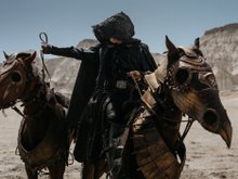 Кадр из сериала «Трудно быть богом»