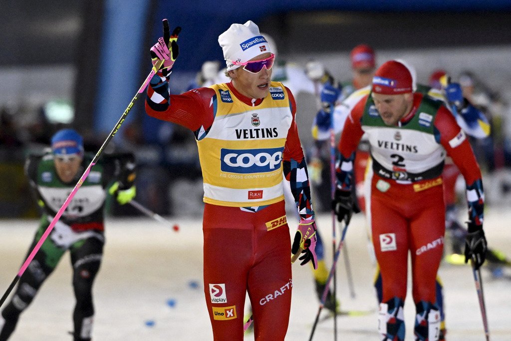 Клебо и Сундлинг выиграли спринт на этапе Кубка мира по лыжным гонкам в США