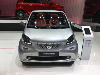 slide image for gallery: 23379 | Smart ForTwo Brabus Edition #2