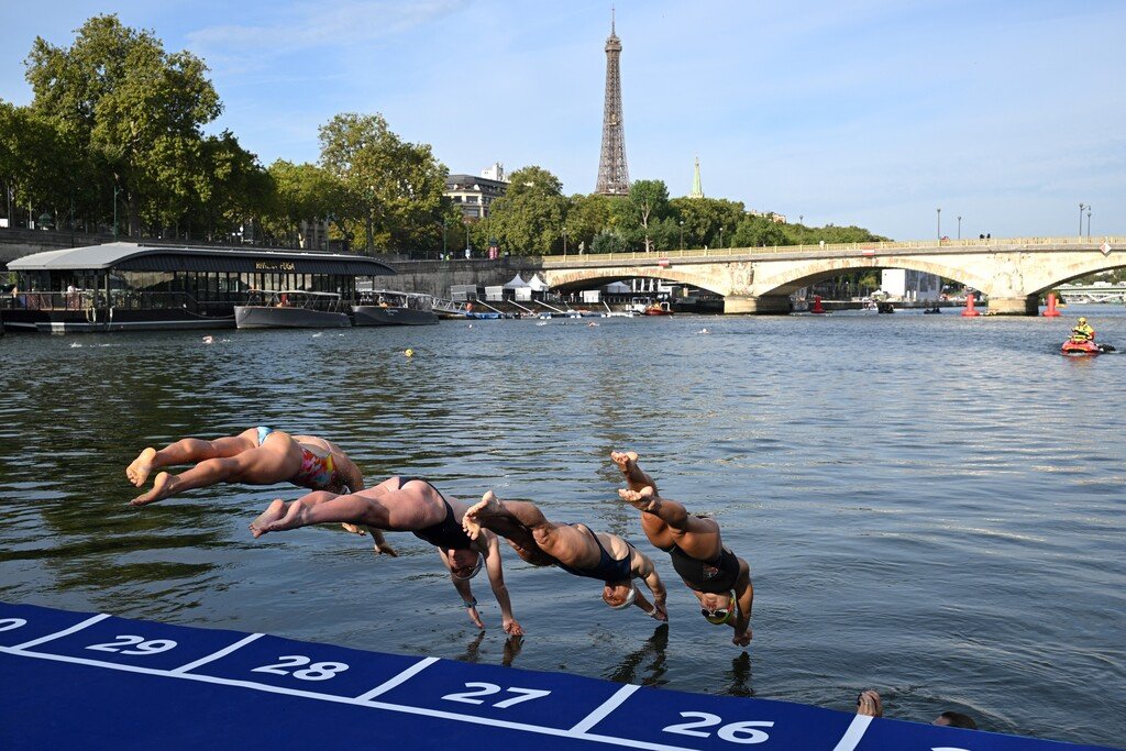 Французский тренер — о качестве воды в Сене: Два прыщика на попе — и все