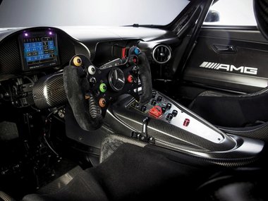 slide image for gallery: 23702 | Mercedes-AMG GT3 Laureus