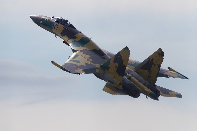 Российский многоцелевой сверхманёвренный истребитель Су-35. Фото: wikimedia / Rulexip  / CC BY-SA 3.0