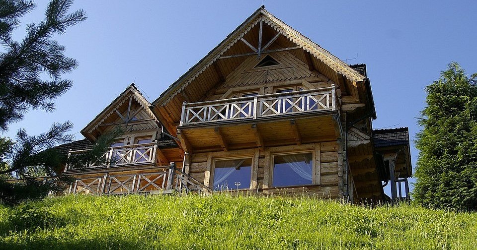 6 ошибок в уходе за деревянным домом, которые влияют на долговечность