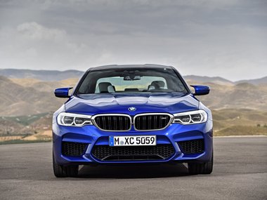 slide image for gallery: 23453 | BMW M5