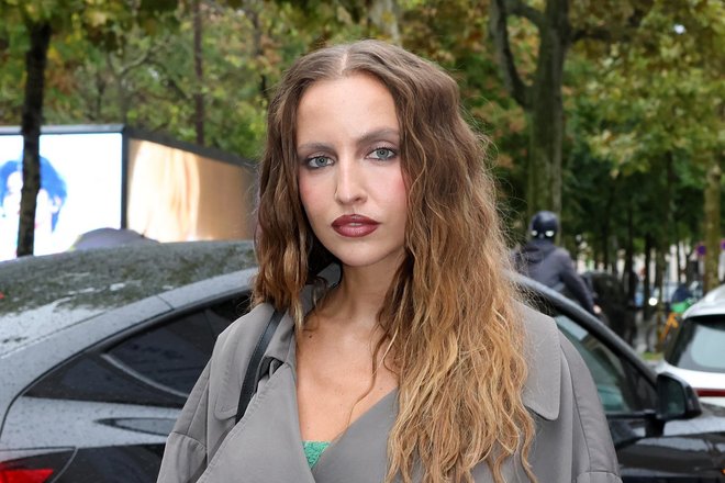 Карла Жинола Карла Жинола