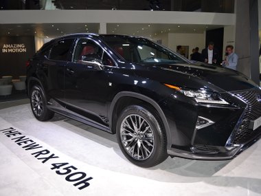 slide image for gallery: 17872 | Lexus RX
