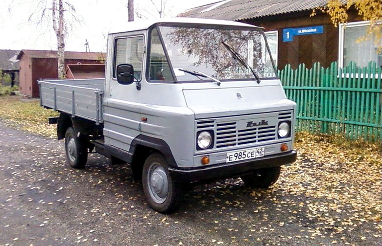 Бортовой грузовик Zuk A-11М