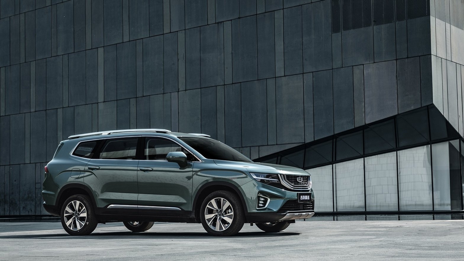 Geely новый внедорожник 2021