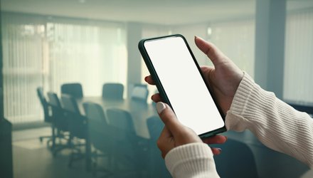 Телефон