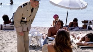 Жандарм и инопланетяне (Le gendarme et les extra-terrestres, 1979) смотретьонлайн в хорошем HD качестве, отзывы, кадры из фильма, актеры - «КиноMail.ru»