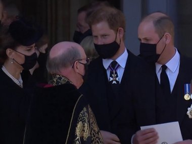 Content image for: 521653 | Кейт Миддлтон, принц Гарри и другие члены королевской семьи на прощании с принцем Филиппом