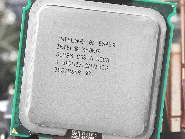 Intel xeon r cpu e5 2666