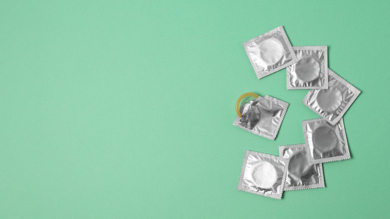 Вынимаем застрявший презерватив и не паникуем