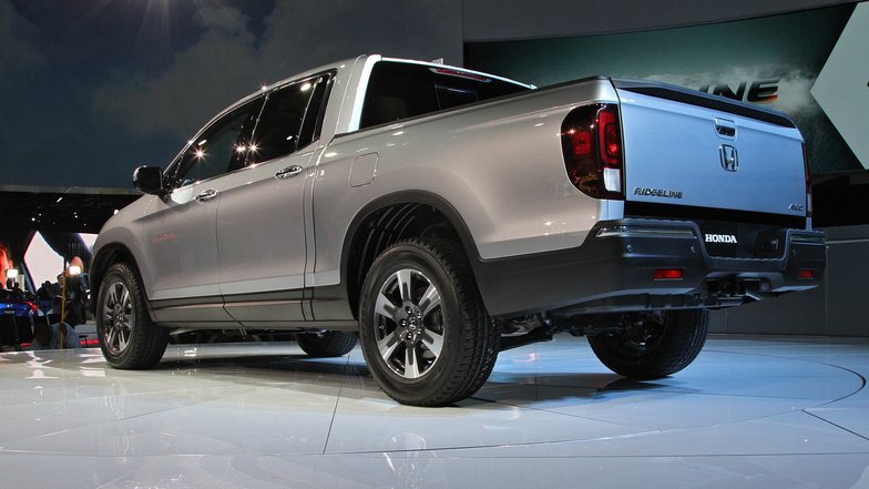 slide image for gallery: 19770 | Honda Ridgeline