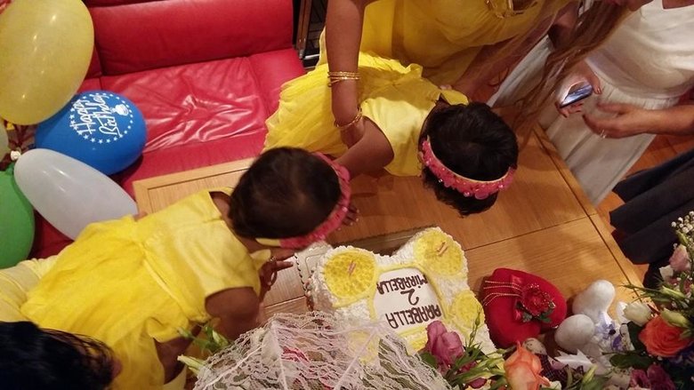 Празднование дня рождения Арабеллы и Мирабеллы проходило в Турции в кругу самых близких людей