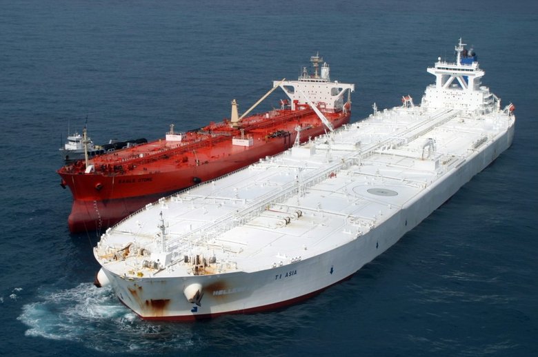 Все четыре корабля были построены в 2002-2003 годах подразделением южнокорейского концерна Daewoo — Shipbuilding and Marine Engineering по заказу греческой судоходной компании Hellespont Group. На фото корабль TI Asia