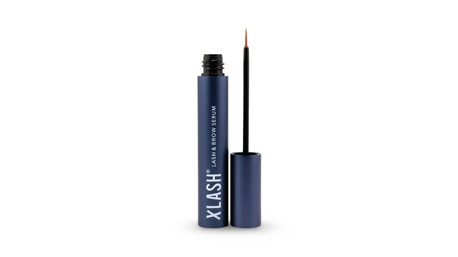 Сыворотка для роста ресниц фирмы XLASH тип MAX Eyelash Serum Сыворотка для роста ресниц фирмы XLASH тип MAX Eyelash Serum