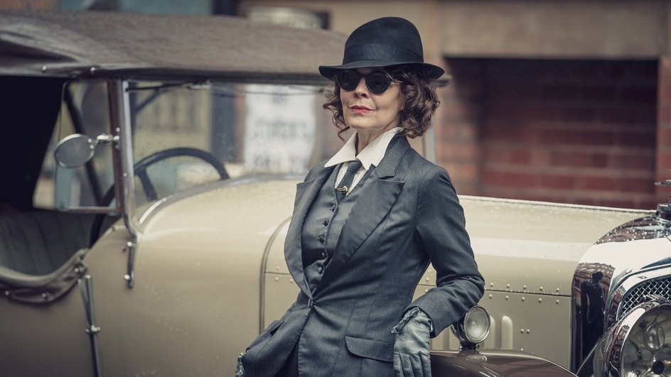 Хелен Маккрори в сериале «Острые козырьки» Хелен Маккрори в сериале «Острые козырьки»