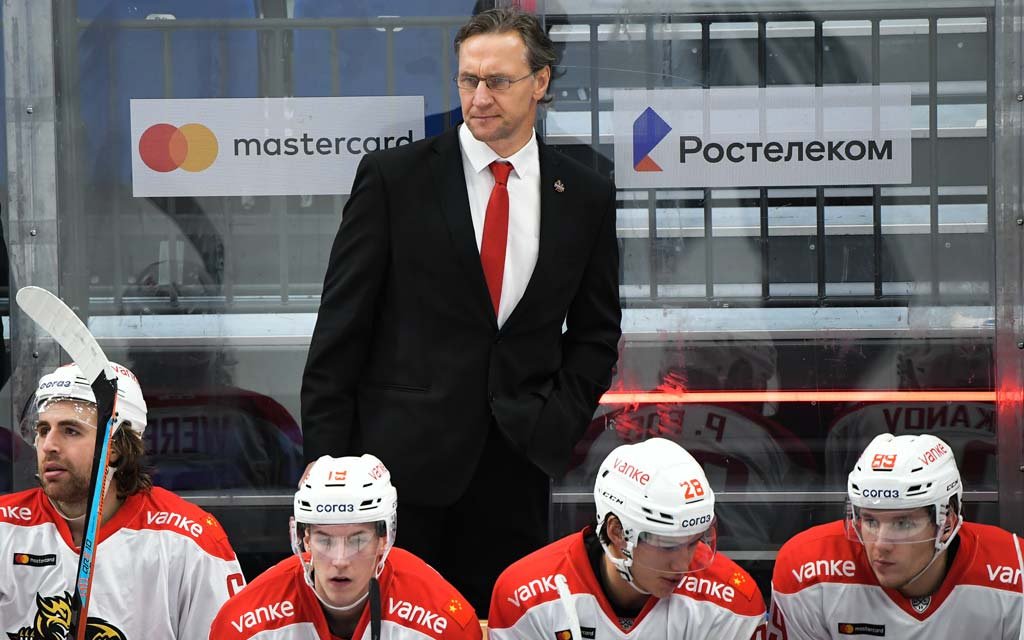 Ковалев покинул пост главного тренера хоккейного клуба «Куньлунь»