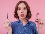 щипцы тушь макияж девушка щипцы тушь макияж девушка