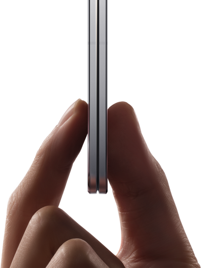 OPPO Find N5 в сложенном состоянии OPPO Find N5 в сложенном состоянии