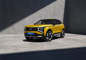 Lada Azimut в ливрее такси