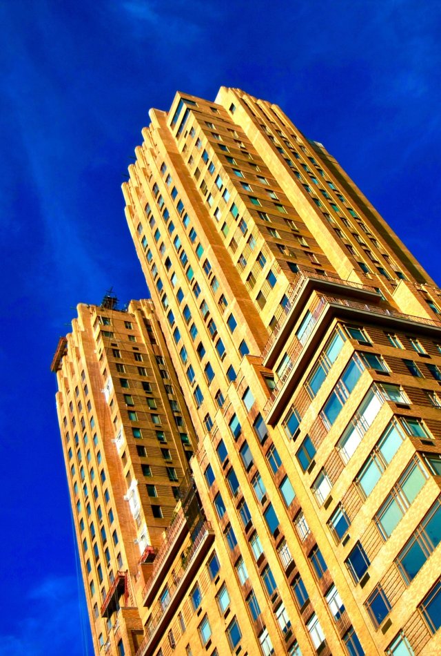 Город, многоэтажка, новостройка