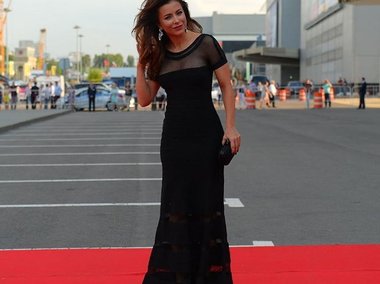 Slide image for gallery: 6380 | Ани Лорак выбрала для вечера прекрасное черное платье. @anilorak.news