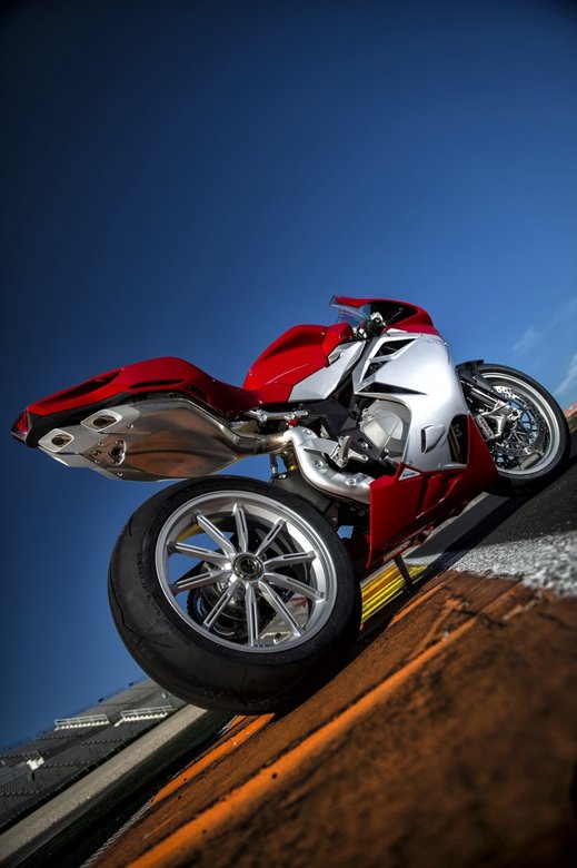 MV Agusta f4 РЅРѕРІС‹Р№