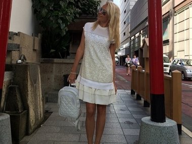Slide image for gallery: 4041 | Комментарий «Леди Mail.Ru»: Яна выгуливала в Токио свои дизайнерские наряды