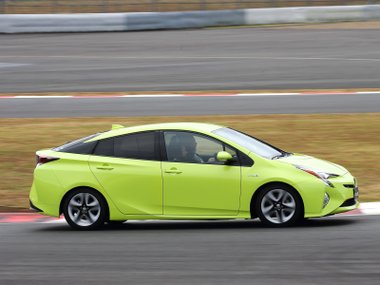 slide image for gallery: 19172 | Toyota Prius